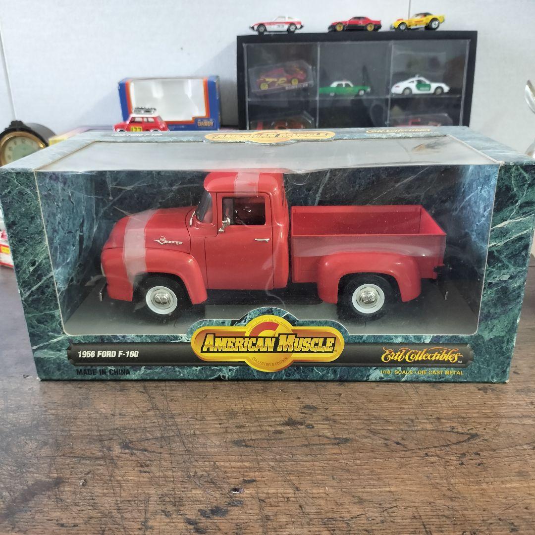 新品未開封　フォード F100 トラック 1/18スケールダイキャストメタル Amazon.com: LUCKY DIE CAST 1953 Ford F-100 Pickup Truck 1/18 Scale